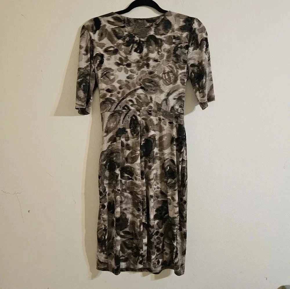 CB Abstract Ruched Dress - Picture 3 of 4
